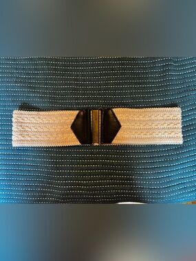 Cream Elastic Stretch Belt with Black Accent Closure